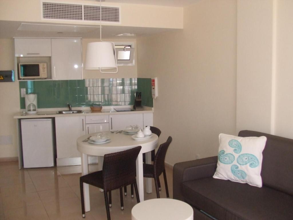 Grupotel Revoli Aparthotel Puerto Rico (Gran Canaria)